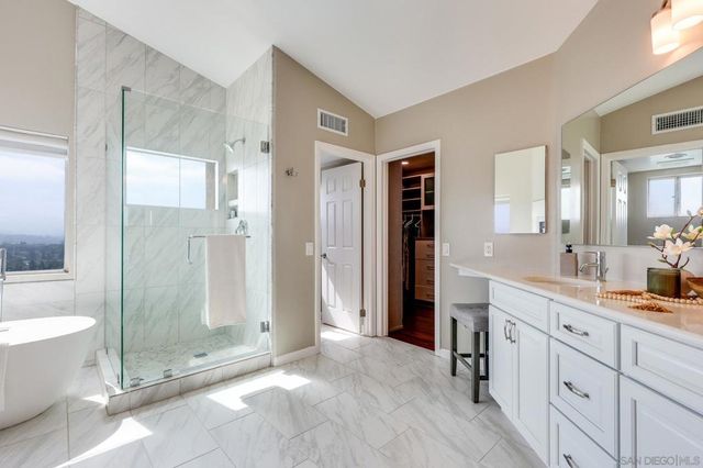 11064 Ipai Ct, San Diego, CA 92127
