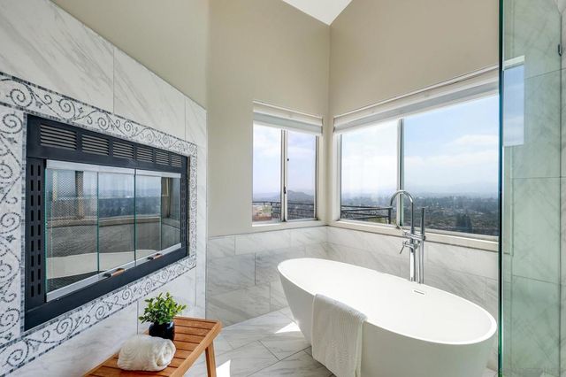 11064 Ipai Ct, San Diego, CA 92127