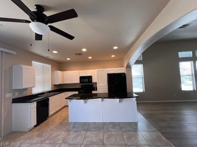 3928 Maldive Isle Court, Las Vegas, NV 89129