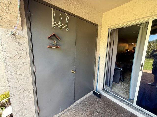 8703 BARDMOOR BOULEVARD 102, Seminole, FL 33777