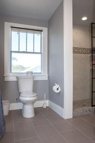 1911 34th Street, Galveston, TX 77550