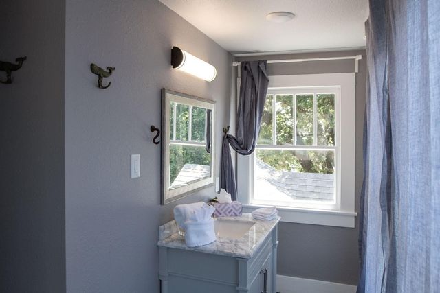 1911 34th Street, Galveston, TX 77550