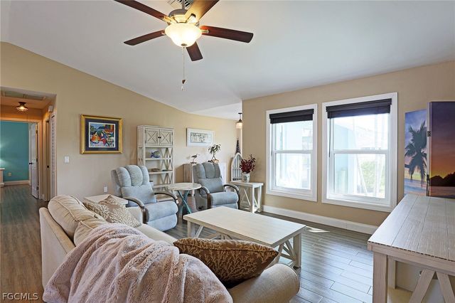 4612 SW 13th AVE, Cape Coral, FL 33914