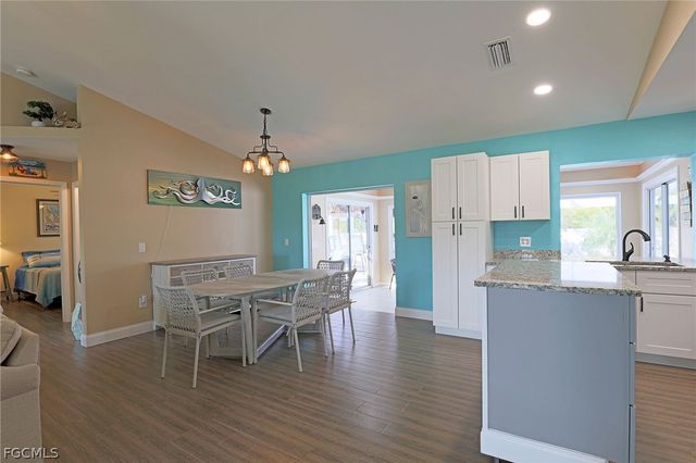 4612 SW 13th AVE, Cape Coral, FL 33914