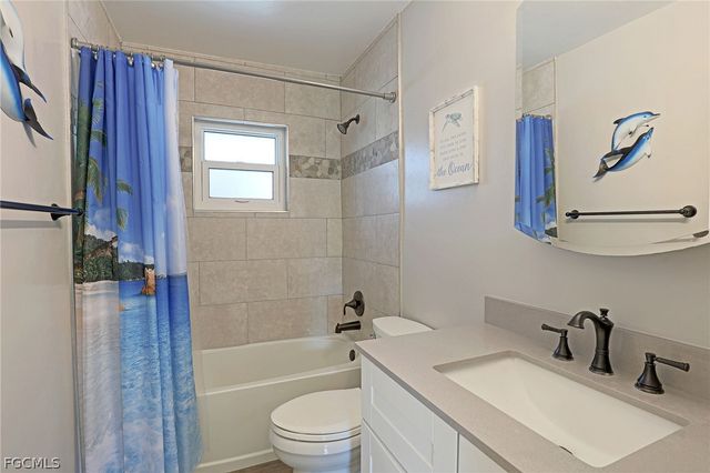 4612 SW 13th AVE, Cape Coral, FL 33914