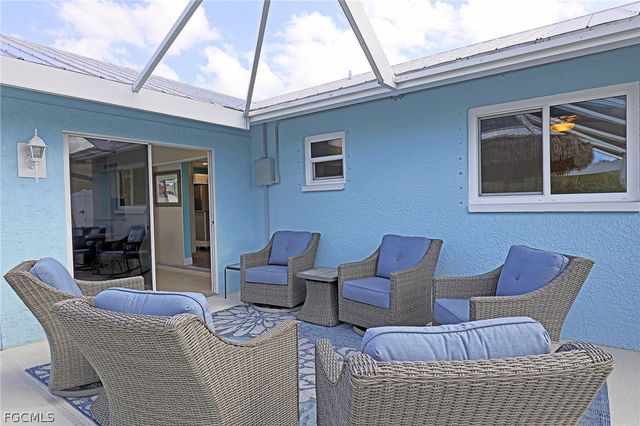 4612 SW 13th AVE, Cape Coral, FL 33914