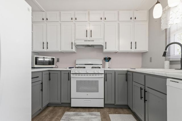 605 10th Avenue NE, Brainerd, MN 56401