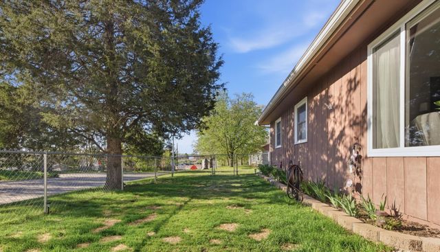 605 10th Avenue NE, Brainerd, MN 56401