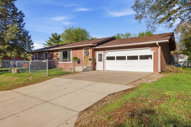 605 10th Avenue NE, Brainerd, MN 56401