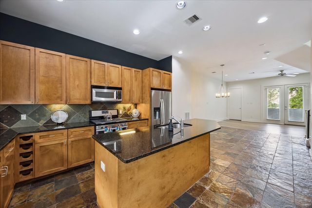 2905 Chartres Street, Houston, TX 77004