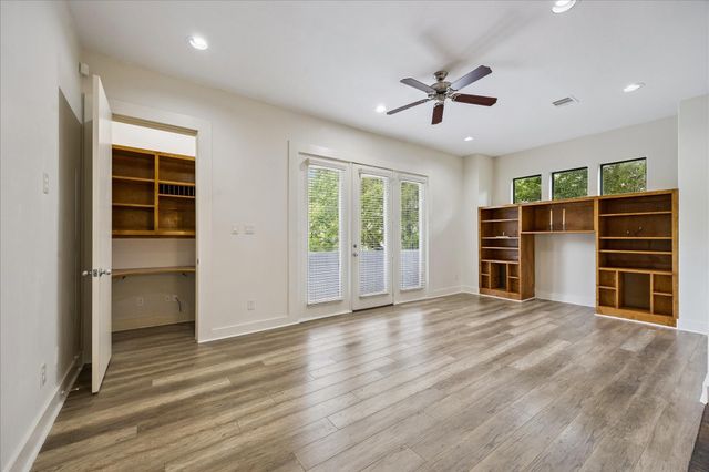 2905 Chartres Street, Houston, TX 77004