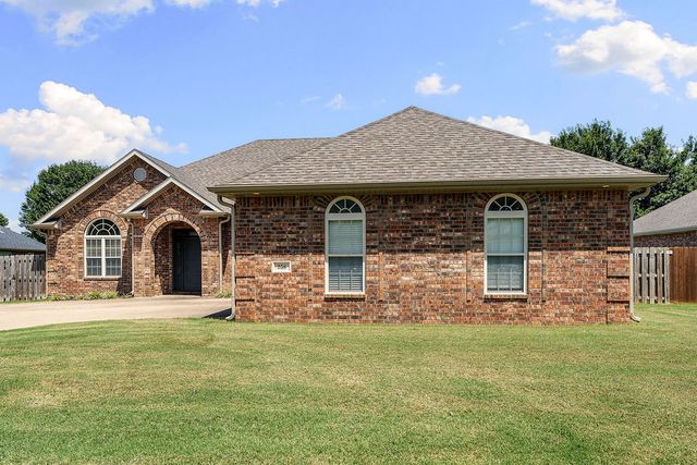 258 Sundown Drive, Farmington, AR 72730