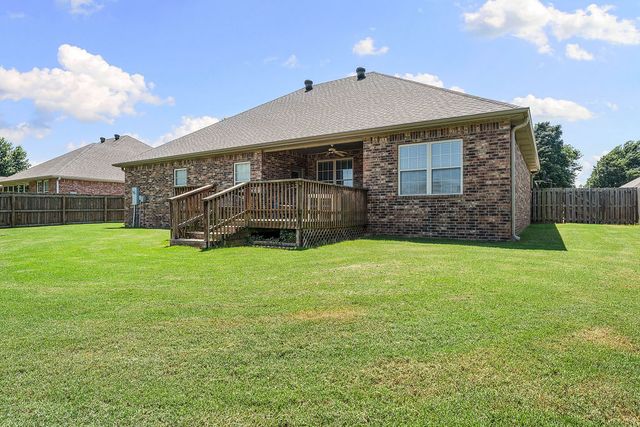 258 Sundown Drive, Farmington, AR 72730