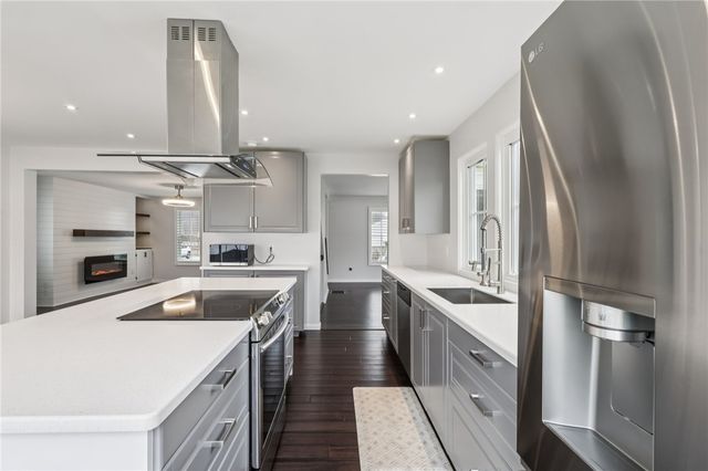 478 Jefferson Ave, Vanport, PA 15009