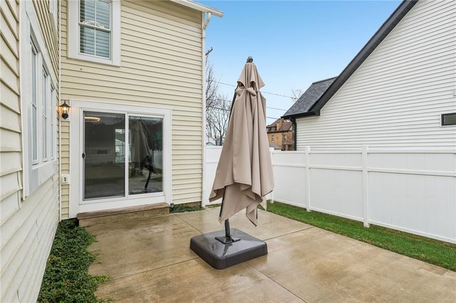 478 Jefferson Ave, Vanport, PA 15009