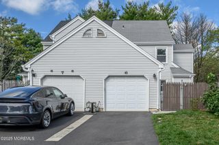 6 Stowe Court, Freehold, NJ 07728