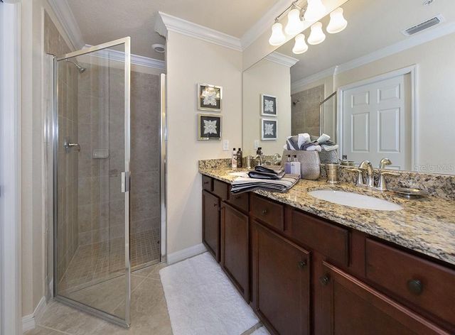 5528 PALMER CIRCLE 105, Lakewood Ranch, FL 34211