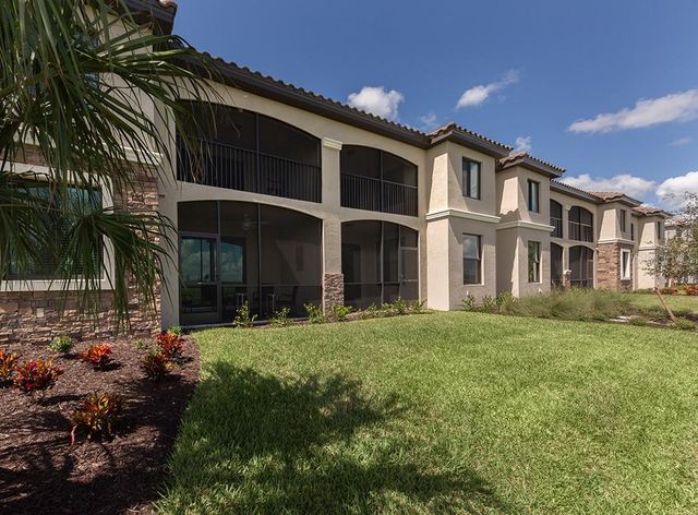 5528 PALMER CIRCLE 105, Lakewood Ranch, FL 34211