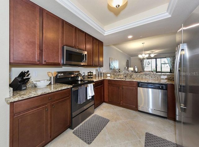 5528 PALMER CIRCLE 105, Lakewood Ranch, FL 34211