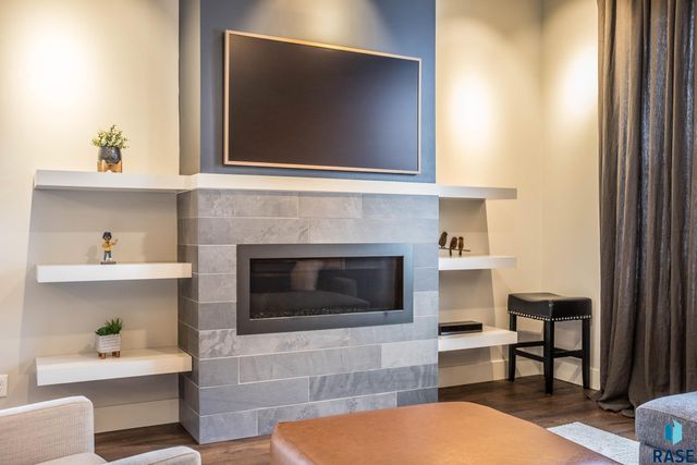 421 N Phillips Ave Avenue 303, Sioux Falls, SD 57104