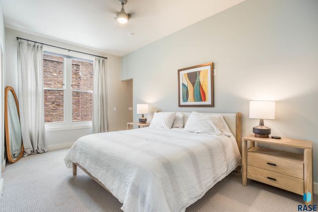 421 N Phillips Ave Avenue 303, Sioux Falls, SD 57104