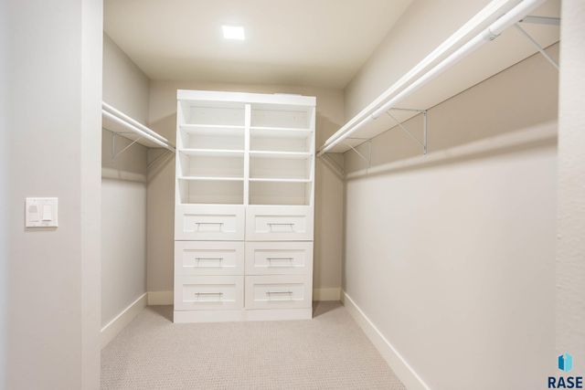 421 N Phillips Ave Avenue 303, Sioux Falls, SD 57104