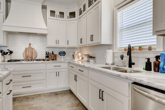 2498 Lilac Drive, Conway, AR 72034
