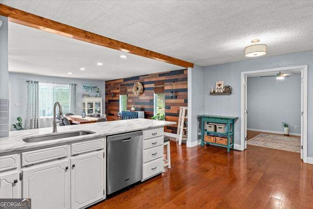 323 SW Lower Dug Gap Road, Dalton, GA 30720