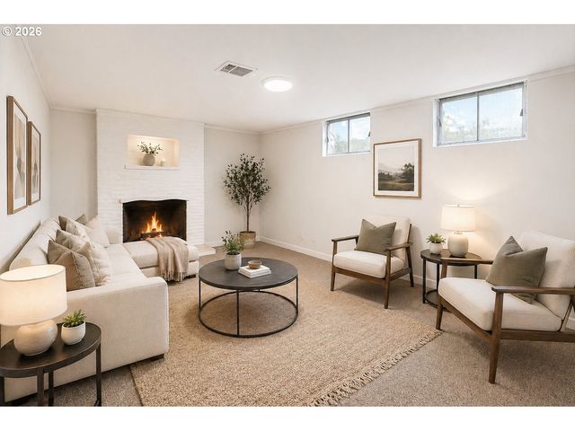 16601 Se TAYLOR St, Portland, OR 97233