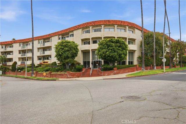 836 S Bundy Drive 303, Los Angeles, CA 90049