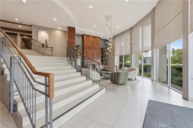 836 S Bundy Drive 303, Los Angeles, CA 90049