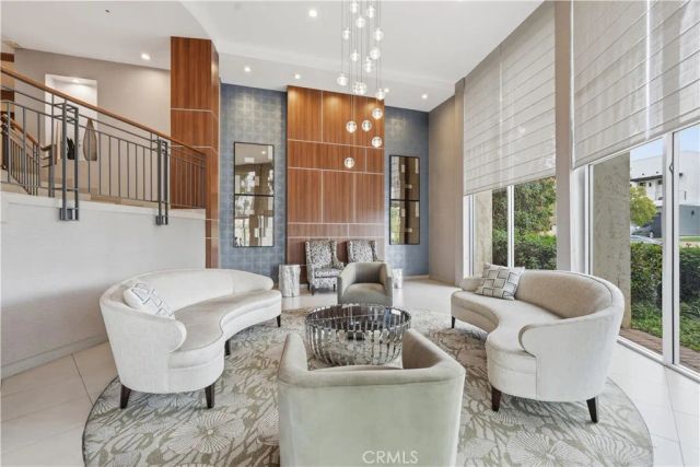836 S Bundy Drive 303, Los Angeles, CA 90049