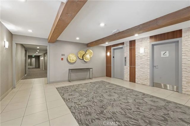 836 S Bundy Drive 303, Los Angeles, CA 90049