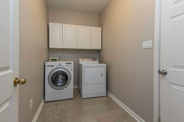 1128 E ISLAND PL, Memphis, TN 38103