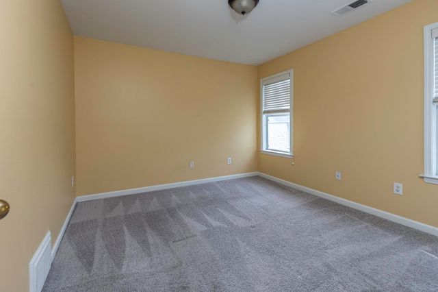 1128 E ISLAND PL, Memphis, TN 38103