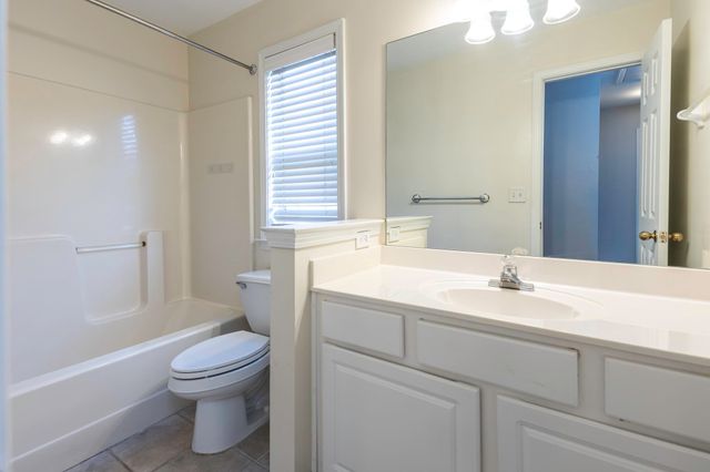 1128 E ISLAND PL, Memphis, TN 38103