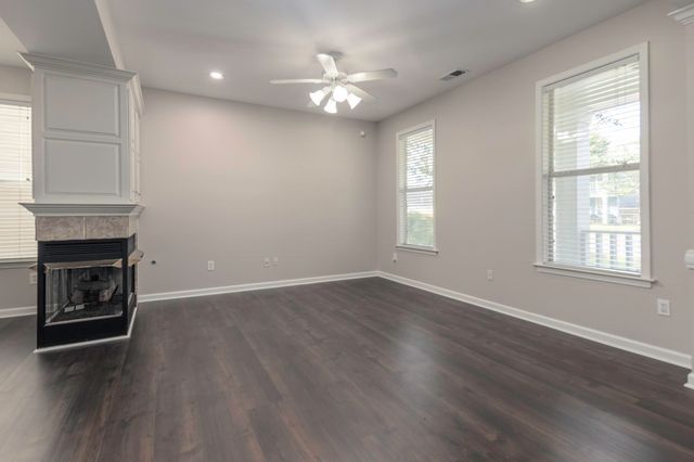 1128 E ISLAND PL, Memphis, TN 38103