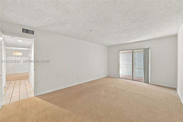 4132 NW 88th Ave 102, Coral Springs, FL 33065