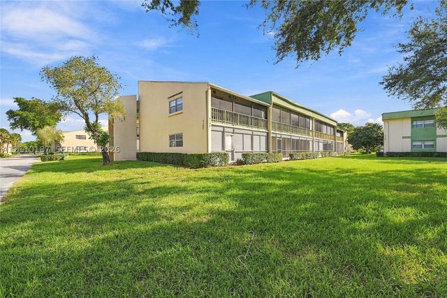 4132 NW 88th Ave 102, Coral Springs, FL 33065