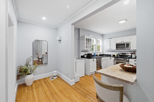 585 Franklin Street 6, Melrose, MA 02176