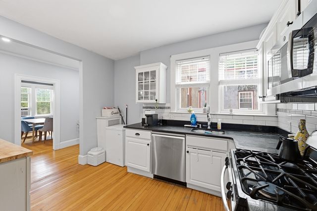585 Franklin Street 6, Melrose, MA 02176