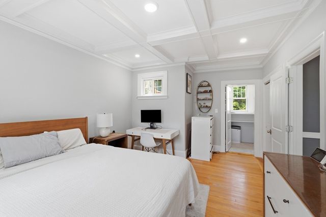 585 Franklin Street 6, Melrose, MA 02176