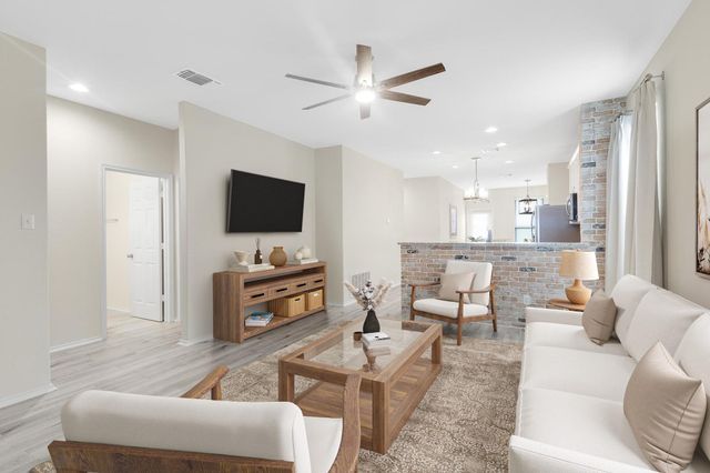 546 Pepperbark LOOP, Buda, TX 78610