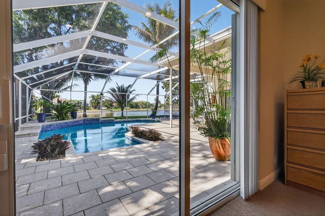 9239 Emily Circle, Lake Worth, FL 33467