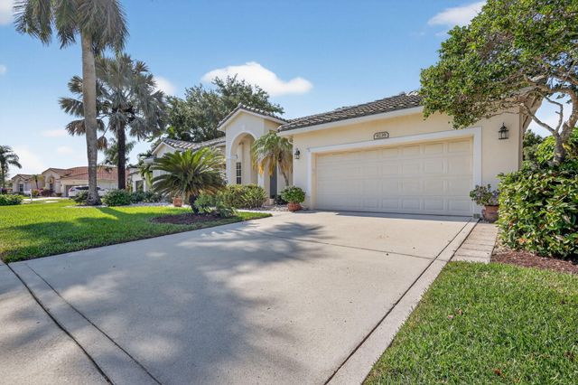 9239 Emily Circle, Lake Worth, FL 33467