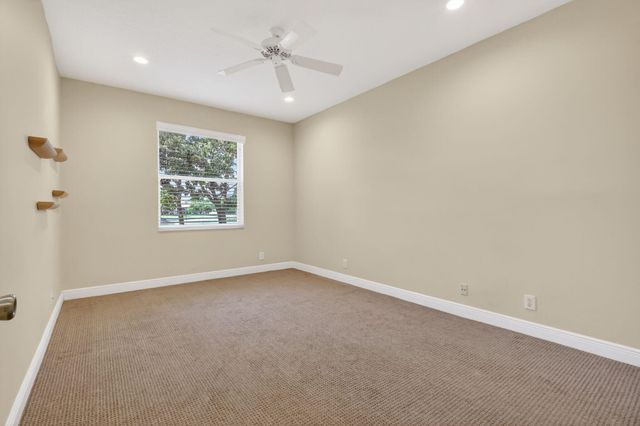 9239 Emily Circle, Lake Worth, FL 33467