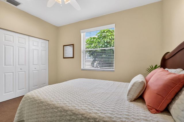 9239 Emily Circle, Lake Worth, FL 33467