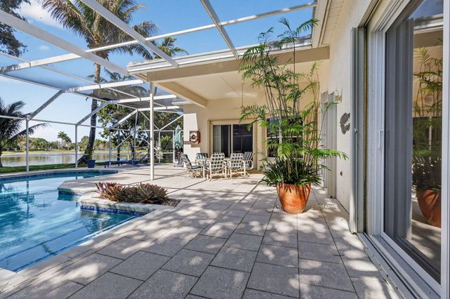 9239 Emily Circle, Lake Worth, FL 33467