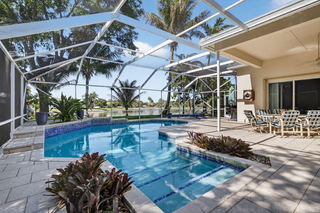 9239 Emily Circle, Lake Worth, FL 33467