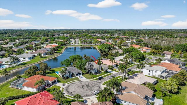 9239 Emily Circle, Lake Worth, FL 33467
